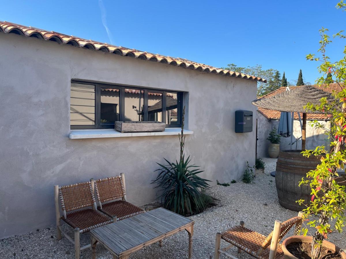 Studio Dans Les Alpilles Fontvieille Exterior photo